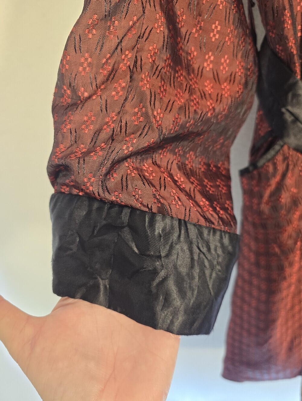 McM Maroon Black Satiny Jacquard Victorian Gothic Smoking Robe. Mens L-xL - Picture 10 of 16